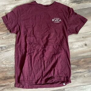 ⭐️3 FOR $15⭐️
RVCA t shirt
